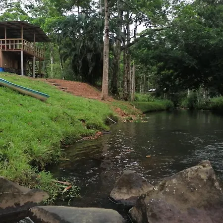 Cabanas Rusticas Cielo Roto, Rio Celeste
